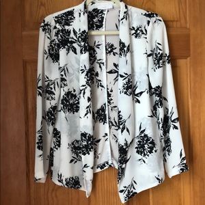 Lush lightweight blazer